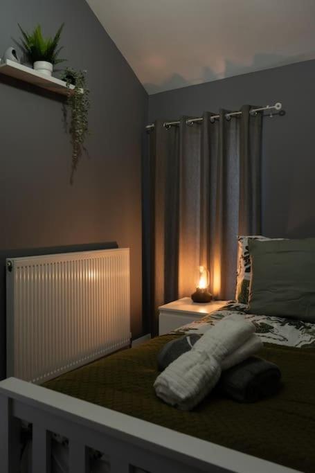 Vibrant City Centre Townhouse With Free Parking Rare Outdoor Patio Belfast Eksteriør bilde